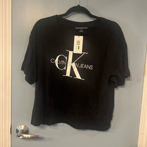 CK crop tee
